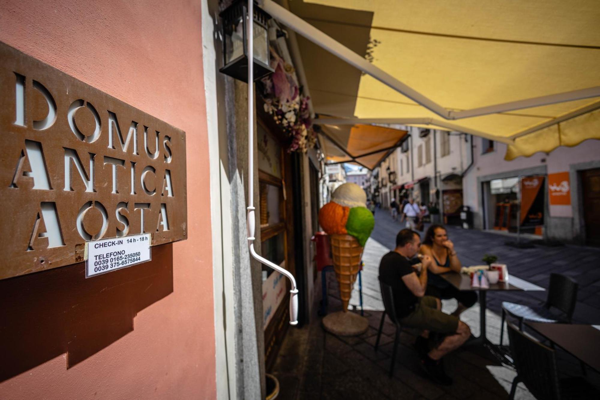 Domus Antica 2*